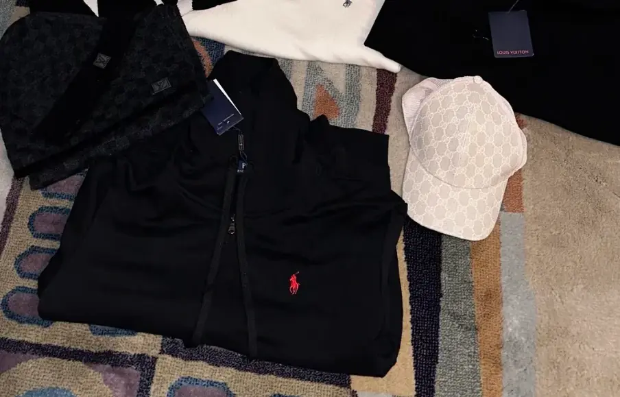 ~14.5 kg Hipobuy haul — six pairs, LV-style knits & Damier accessories photo 4