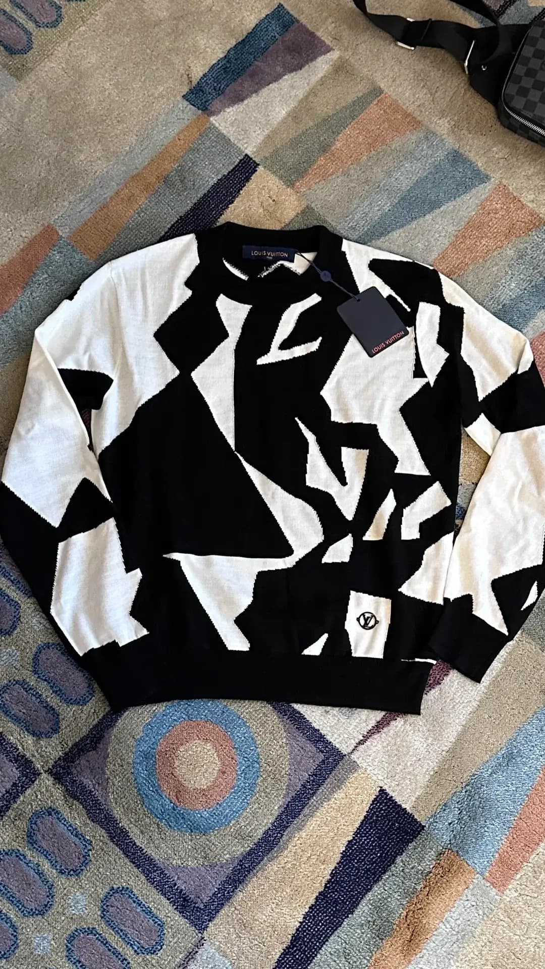 ~14.5 kg Hipobuy haul — six pairs, LV-style knits & Damier accessories photo 5