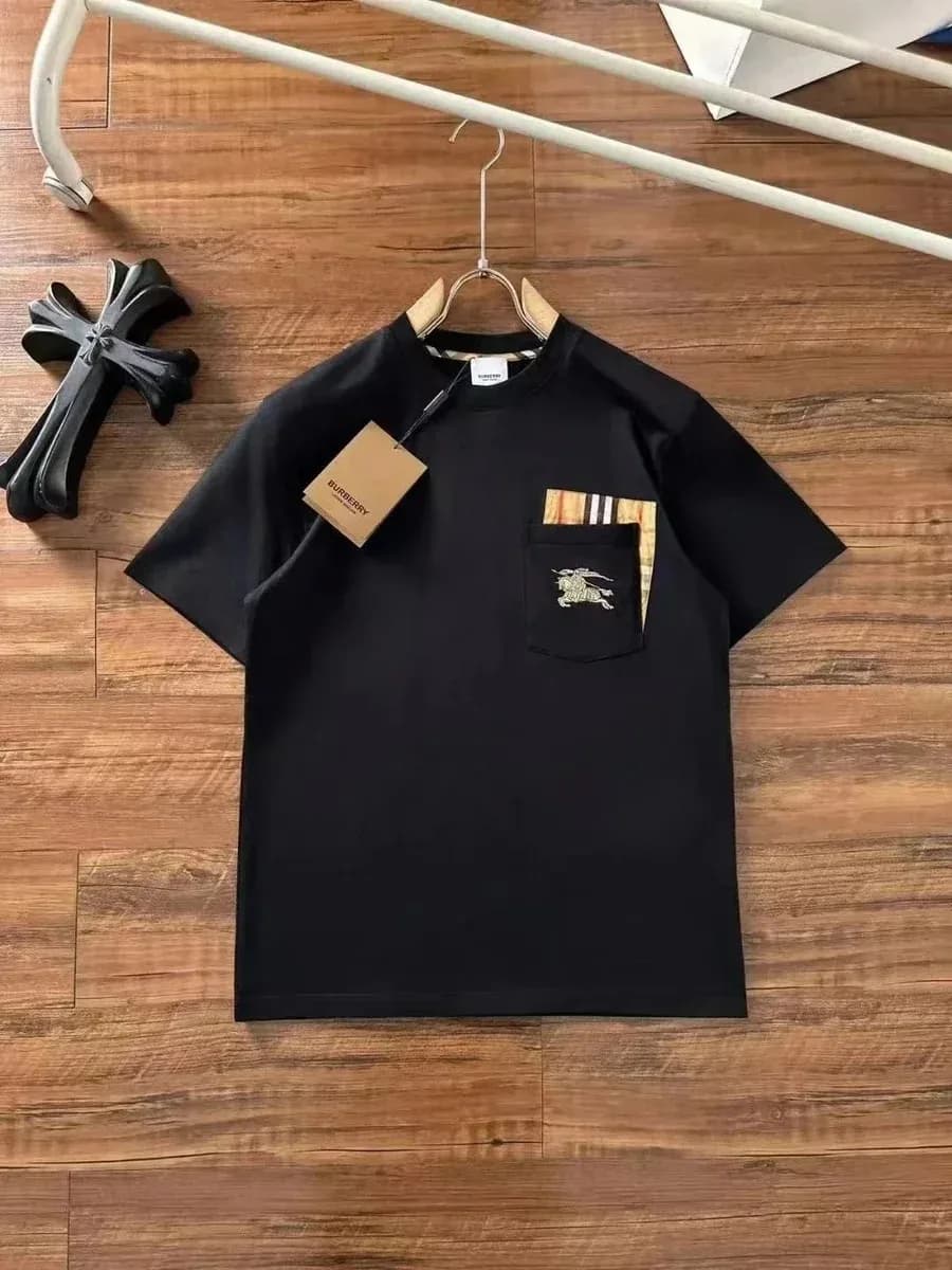 Burberry Black Horse & Plaid Pocket T-Shirt — Hipobuy Spreadsheet find
